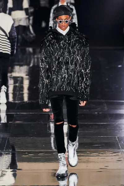 Look 37